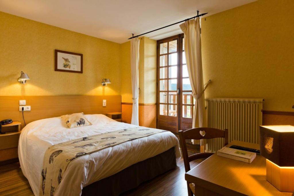 Hotel La Clairiere Chambon-sur-Dolore المظهر الخارجي الصورة
